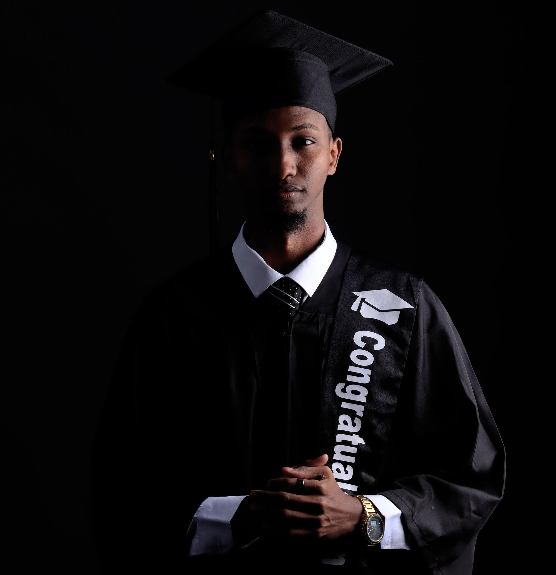 Senior {Full Stack}Web & App developer